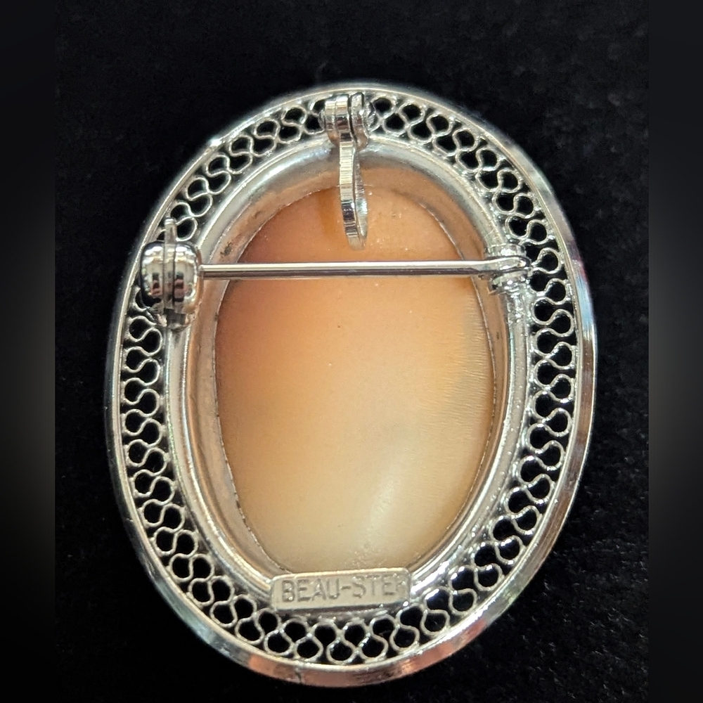 Cameo Mid-Century Brooch Pendant Beau Sterling Silver Looks Brand New - Picture 2 of 4